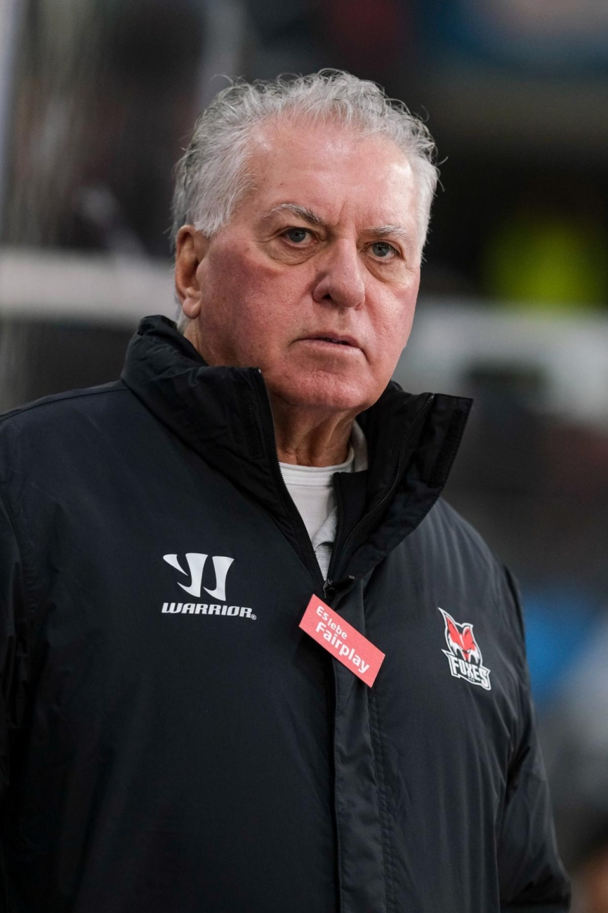 L’allenatore è Doug Shedden